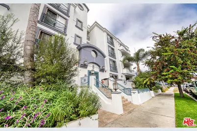 1621 Barry Ave #203, Los Angeles, CA 90025 - Photo 1