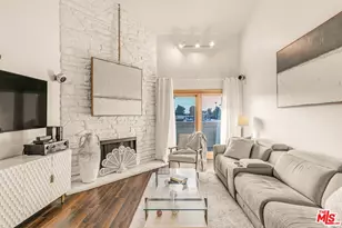 14050 Magnolia Blvd, Sherman Oaks, CA 91423 - Photo 1