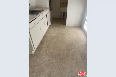 107 W 84th Pl, Los Angeles, CA 90003 - Photo 1