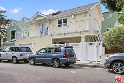 652 Kensington Road #B, Santa Monica, CA 90405 - Photo 1