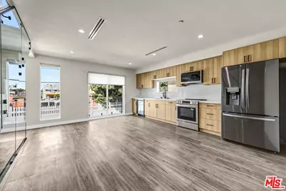 1309 N Sycamore Ave #1309, Los Angeles, CA 90028 - Photo 1