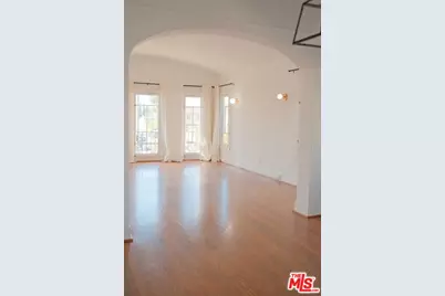 466 N Gardner St, Los Angeles, CA 90036 - Photo 1