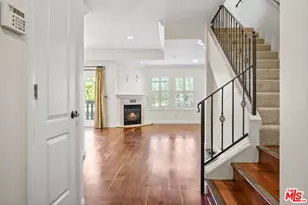 1050 N Edinburgh Ave, Los Angeles, CA 90046 - Photo 1