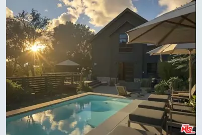 21165 Entrada Rd, Topanga, CA 90290 - Photo 1