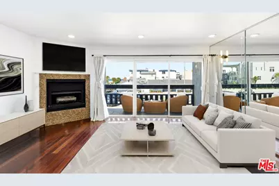 320 Hermosa Ave #102, Hermosa Beach, CA 90254 - Photo 1
