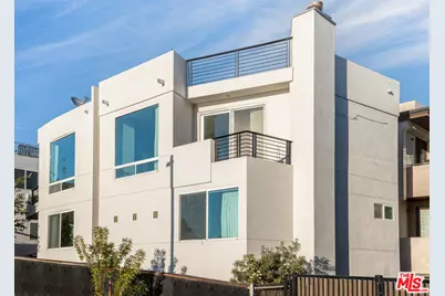 318 26th St, Hermosa Beach, CA 90254 - Photo 1