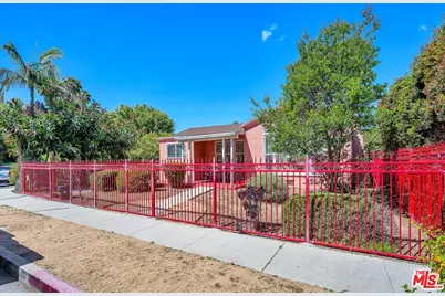 2345 S Garth Ave, Los Angeles, CA 90034 - Photo 1