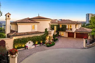 1260 St Ives Pl, Los Angeles, CA 90069 - Photo 1