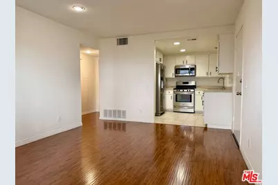 1348 E Hillcrest Dr #69, Thousand Oaks, CA 91362 - Photo 1