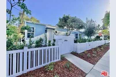 2924 W Riverside Dr, Burbank, CA 91505 - Photo 1