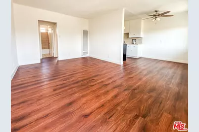 2540 3rd Ave ##6, Los Angeles, CA 90018 - Photo 1