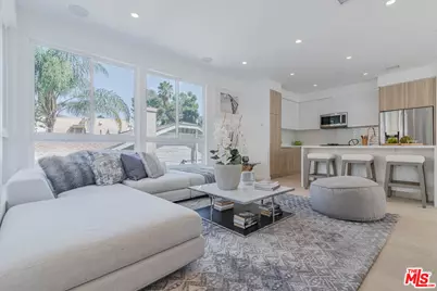 1214 N Sycamore Ave, Los Angeles, CA 90038 - Photo 1