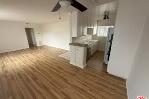 18600 Burbank Blvd, Tarzana, CA 91356 - Photo 1