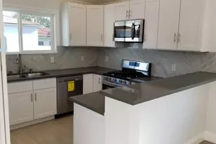 841 10th St, Santa Monica, CA 90403 - Photo 1