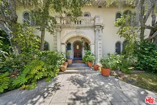 304 S Rimpau Blvd, Los Angeles, CA 90020 - Photo 1