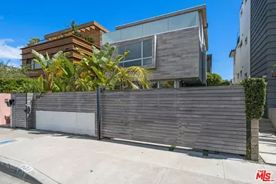 808 Brooks Ave, Venice, CA 90291 - Photo 1