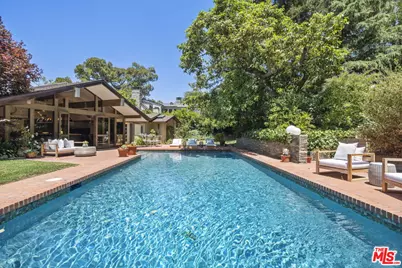 3 Latimer Rd, Santa Monica, CA 90402 - Photo 1
