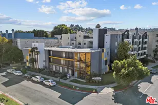 15286 Sutton St, Sherman Oaks, CA 91403 - Photo 1