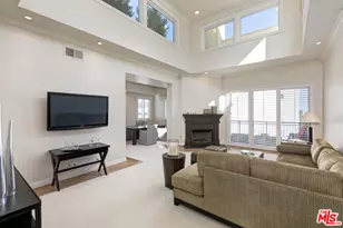 132 S Maple Dr, Beverly Hills, CA 90212 - Photo 1
