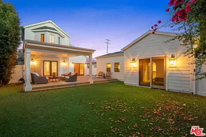 7881 Airlane Ave, Los Angeles, CA 90045 - Photo 1