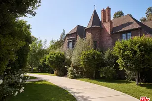 2501 N Vermont Ave, Los Angeles, CA 90027 - Photo 1