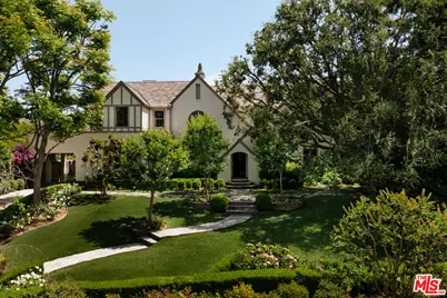 344 S Hudson Ave, Los Angeles, CA 90020 - Photo 1