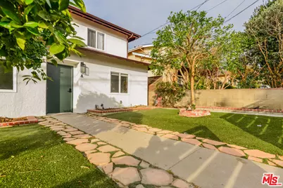 2107 Pullman Ln #A, Redondo Beach, CA 90278 - Photo 1