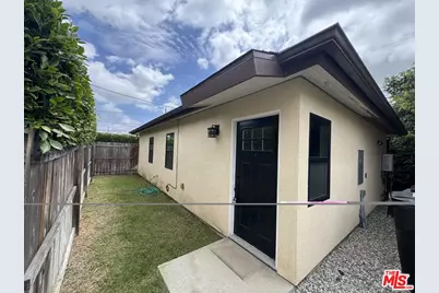 3116 W 81st St, Inglewood, CA 90305 - Photo 1