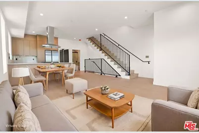 2133 S Longwood Ave, Los Angeles, CA 90016 - Photo 1
