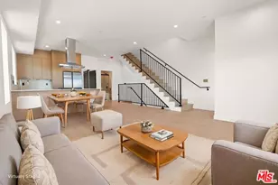 2133 S Longwood Ave, Los Angeles, CA 90016 - Photo 1
