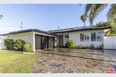 802 Lees Ave, Long Beach, CA 90815 - Photo 1