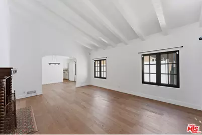 537 N Poinsettia Pl, Los Angeles, CA 90036 - Photo 1