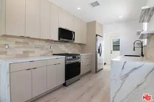 17638 Welby Way, Van Nuys, CA 91406 - Photo 1