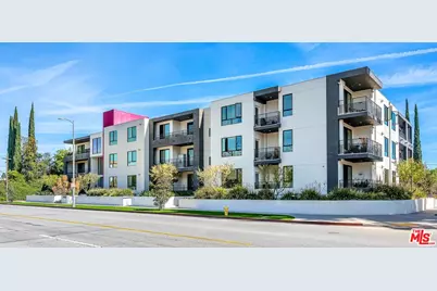 5110 Whitsett Ave #303, Valley Village, CA 91607 - Photo 1