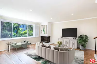 910 19th St #111, Santa Monica, CA 90403 - Photo 1