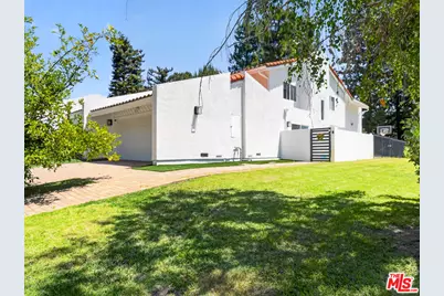 2670 Claray Dr, Los Angeles, CA 90077 - Photo 1