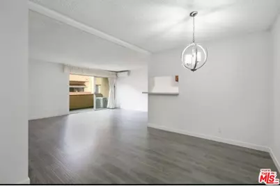 855 Victor Ave #210, Inglewood, CA 90302 - Photo 1