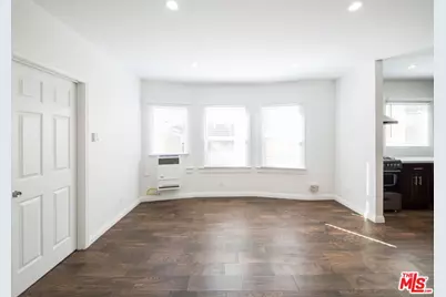 40 Rose Ave #6, Venice, CA 90291 - Photo 1