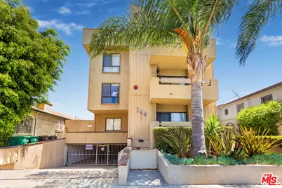 144 N Hamilton Dr #3, Beverly Hills, CA 90211 - Photo 1