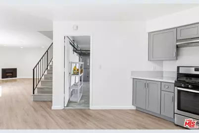 426 W Plymouth St #2, Inglewood, CA 90302 - Photo 1