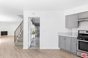 426 W Plymouth St, Inglewood, CA 90302 - Photo 1