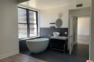 727 W 7th St, Los Angeles, CA 90017 - Photo 1