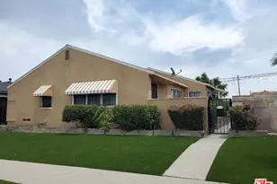 9424 S Manhattan Pl, Los Angeles, CA 90047 - Photo 1
