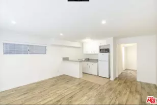 1261 N Laurel Ave, Los Angeles, CA 90046 - Photo 1