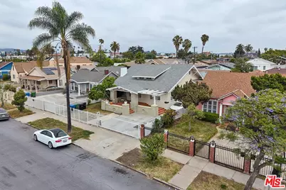 136 N Serrano Ave, Los Angeles, CA 90004 - Photo 1
