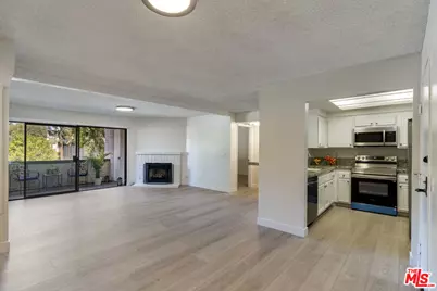 21500 Califa St #100, Woodland Hills, CA 91367 - Photo 1
