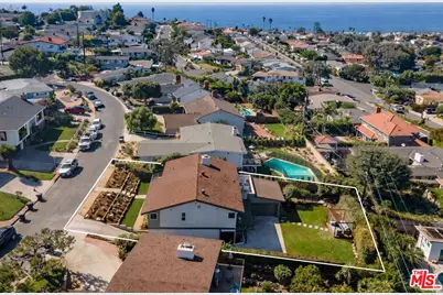 221 Via Los Miradores, Redondo Beach, CA 90277 - Photo 1