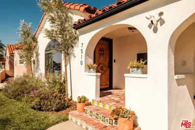7510 S Harvard Blvd, Los Angeles, CA 90047 - Photo 1