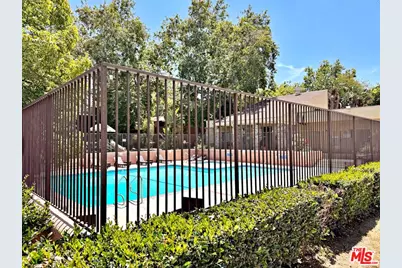 18350 Hatteras St #152, Tarzana, CA 91356 - Photo 1