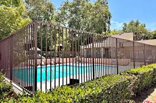 18350 Hatteras St, Tarzana, CA 91356 - Photo 1